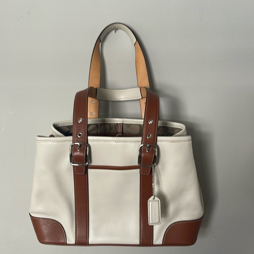 COACH white/tan leather shoulder bag